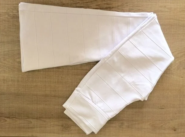 Calça Flare bandagem