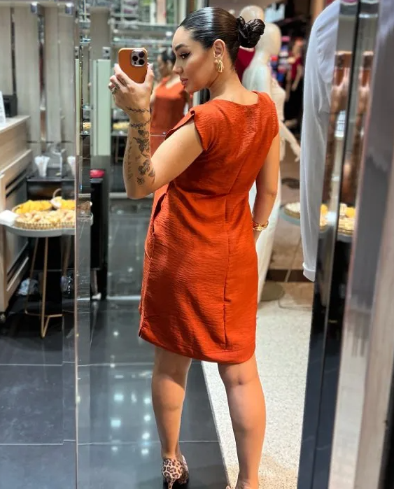 VESTIDO DECOTE V COM BOLSO